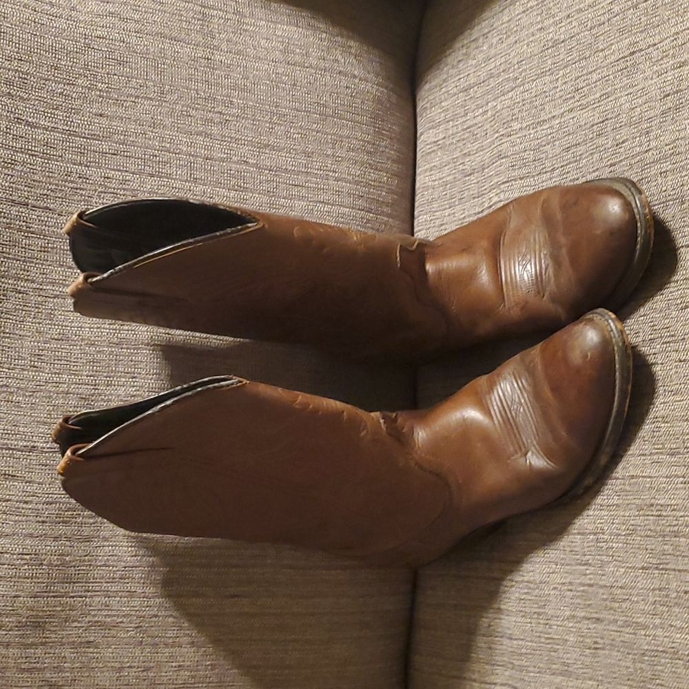 Cowboy boots 8M